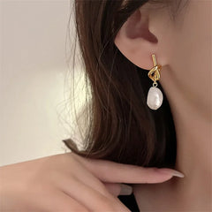 Tara - Pearl Earrings