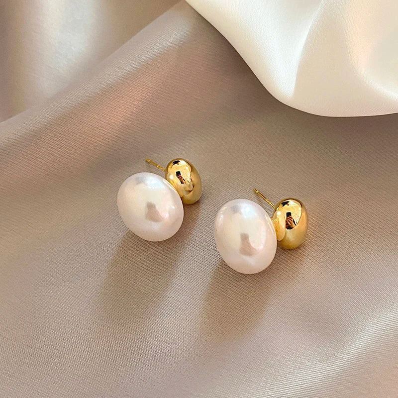 Victoria - Pearl Earrings