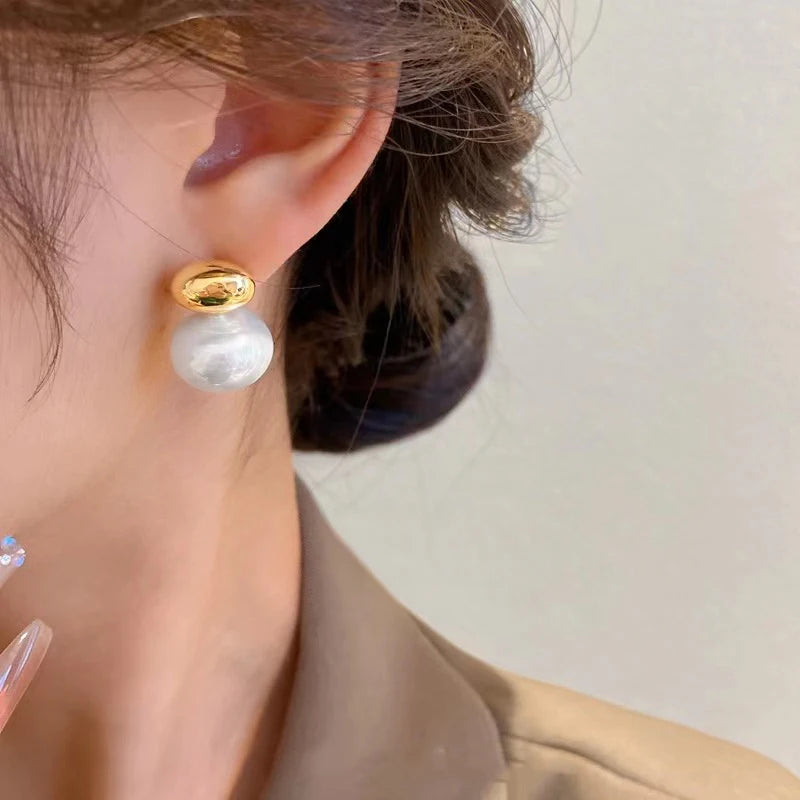 Victoria - Pearl Earrings